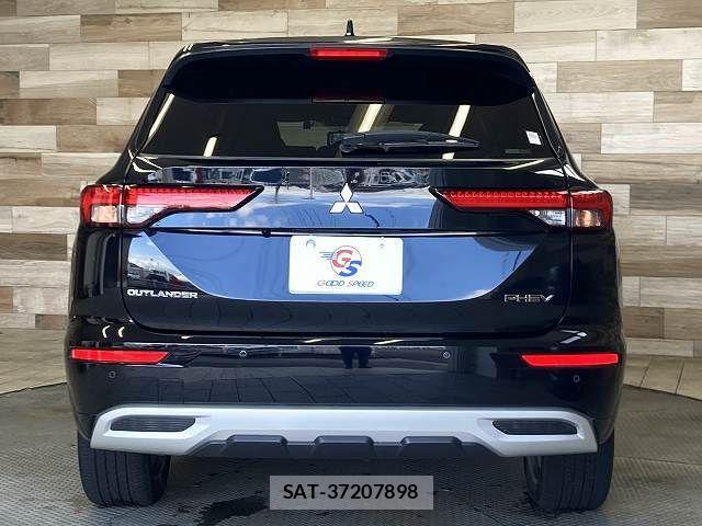 Mitsubishi OUTLANDER PHEV 2022-05 8146395-14
