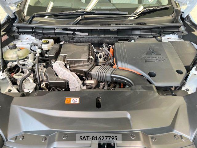 Mitsubishi OUTLANDER PHEV 2022-04 8158984-17