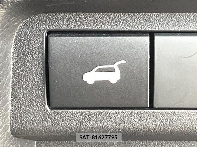Mitsubishi OUTLANDER PHEV 2022-04 8158984-4