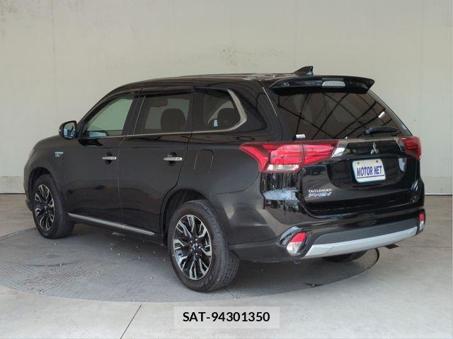 Mitsubishi OUTLANDER PHEV 2015-10 8158987-19