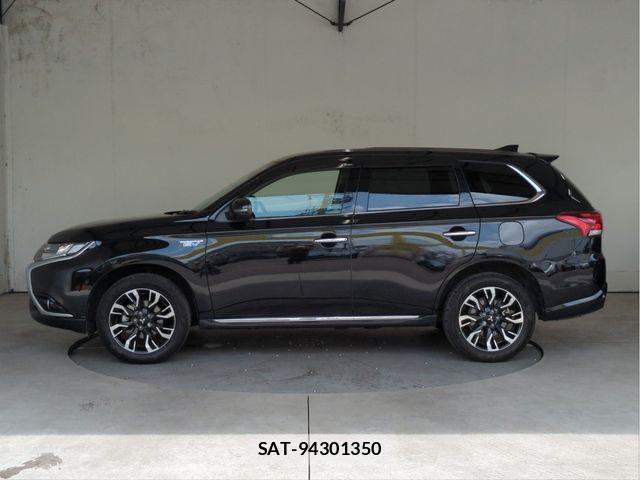 Mitsubishi OUTLANDER PHEV 2015-10 8158987-20