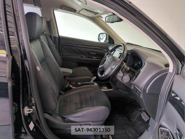 Mitsubishi OUTLANDER PHEV 2015-10 8158987-26