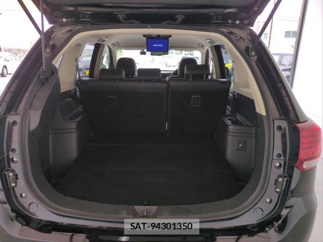 Mitsubishi OUTLANDER PHEV 2015-10 8158987-6