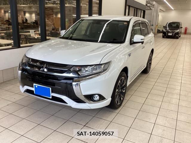 Mitsubishi OUTLANDER PHEV 2018-06 8158986-0