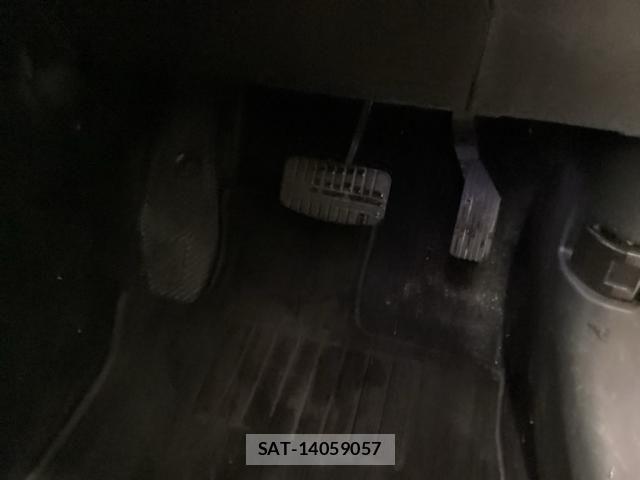 Mitsubishi OUTLANDER PHEV 2018-06 8158986-11