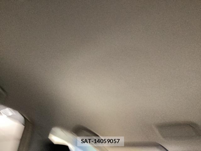 Mitsubishi OUTLANDER PHEV 2018-06 8158986-5