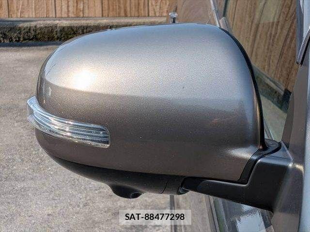 Mitsubishi OUTLANDER PHEV 2017-10 8158985-25