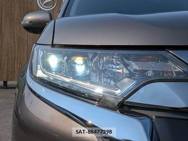 Mitsubishi OUTLANDER PHEV 2017-10 8158985-29