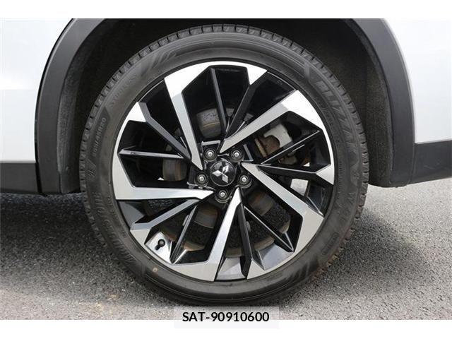 Mitsubishi OUTLANDER PHEV 2022-02 8209461-11