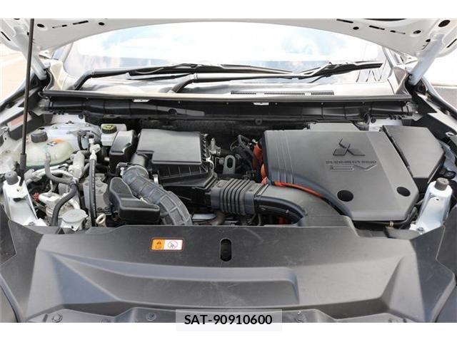 Mitsubishi OUTLANDER PHEV 2022-02 8209461-17
