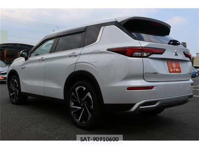 Mitsubishi OUTLANDER PHEV 2022-02 8209461-20