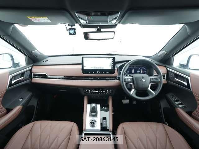 Mitsubishi OUTLANDER PHEV 2025-05 8209452-4
