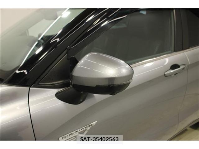 Mitsubishi OUTLANDER PHEV 2022-06 8209464-19