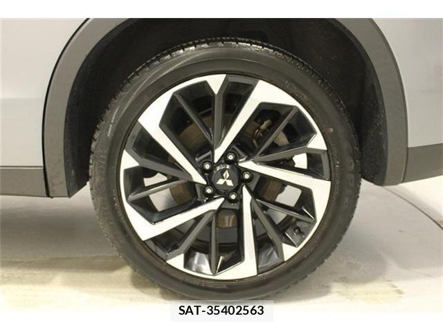 Mitsubishi OUTLANDER PHEV 2022-06 8209464-23