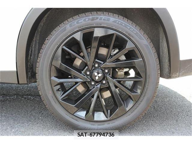 Mitsubishi OUTLANDER PHEV 2023-06 8209460-13