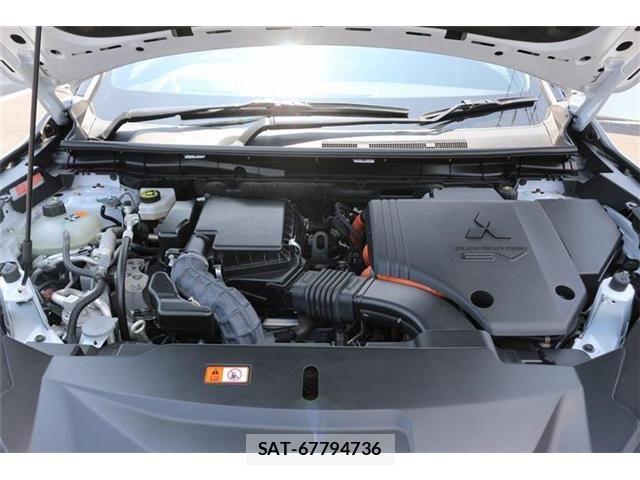 Mitsubishi OUTLANDER PHEV 2023-06 8209460-19