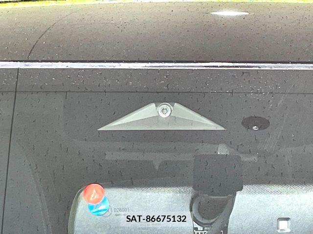 Mitsubishi OUTLANDER PHEV 2023-02 8209459-2