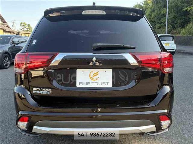 Mitsubishi OUTLANDER PHEV 2015-07 8209463-20