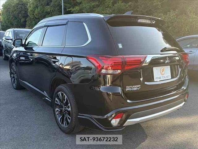 Mitsubishi OUTLANDER PHEV 2015-07 8209463-21
