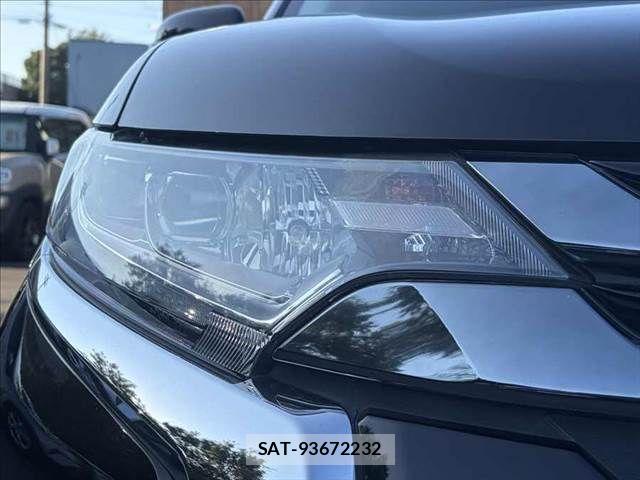 Mitsubishi OUTLANDER PHEV 2015-07 8209463-23