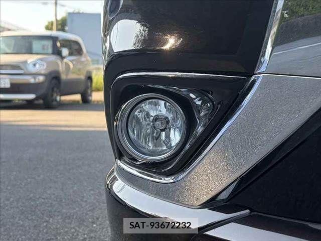 Mitsubishi OUTLANDER PHEV 2015-07 8209463-25
