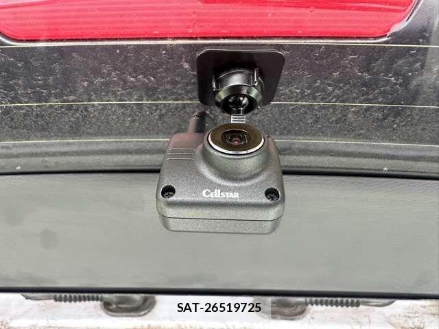 Mitsubishi OUTLANDER PHEV 2023-05 8209456-16