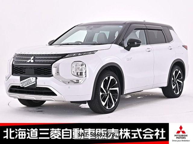 Mitsubishi OUTLANDER PHEV 2022-05 8209457-0