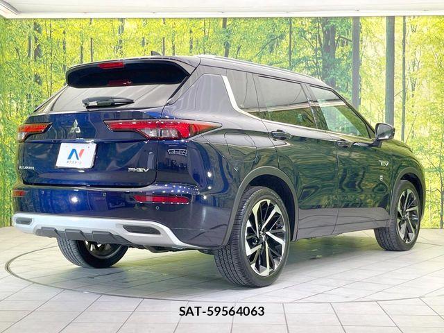 Mitsubishi OUTLANDER PHEV 2022-07 8209458-17