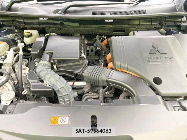 Mitsubishi OUTLANDER PHEV 2022-07 8209458-18