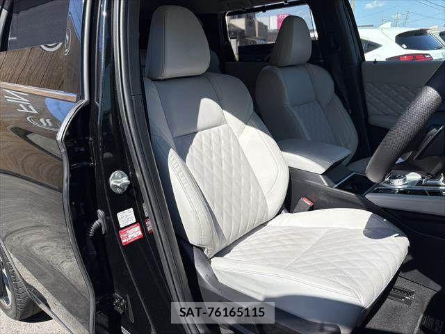 Mitsubishi OUTLANDER PHEV 2022-08 8231243-9