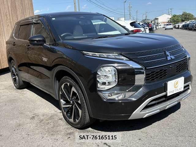 Mitsubishi OUTLANDER PHEV 2022-08 8231243-17
