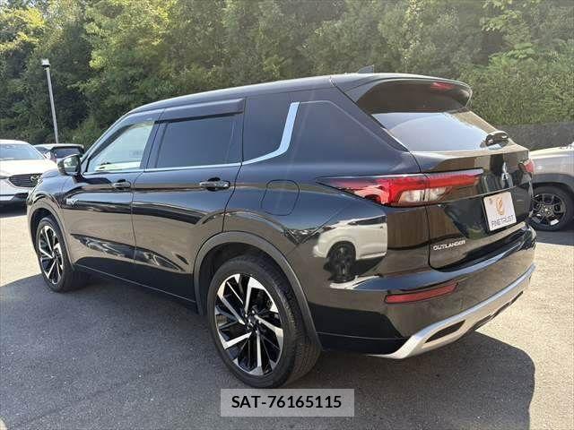Mitsubishi OUTLANDER PHEV 2022-08 8231243-21