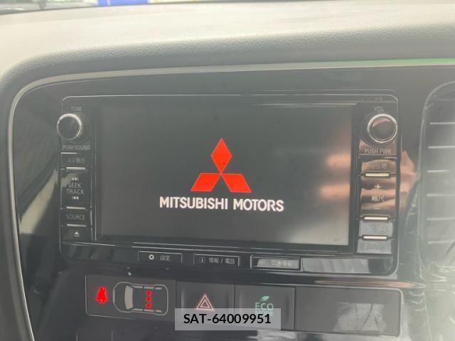 Mitsubishi OUTLANDER PHEV 2015-09 8231244-10