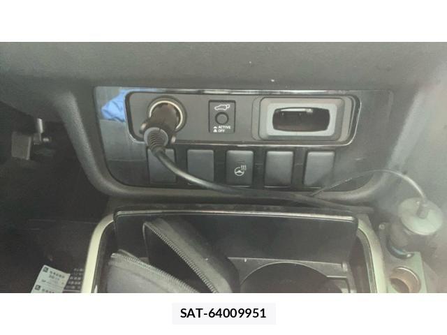 Mitsubishi OUTLANDER PHEV 2015-09 8231244-15