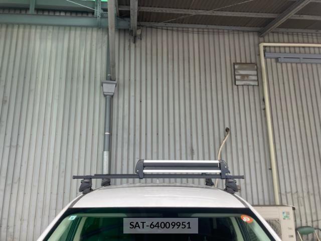 Mitsubishi OUTLANDER PHEV 2015-09 8231244-18