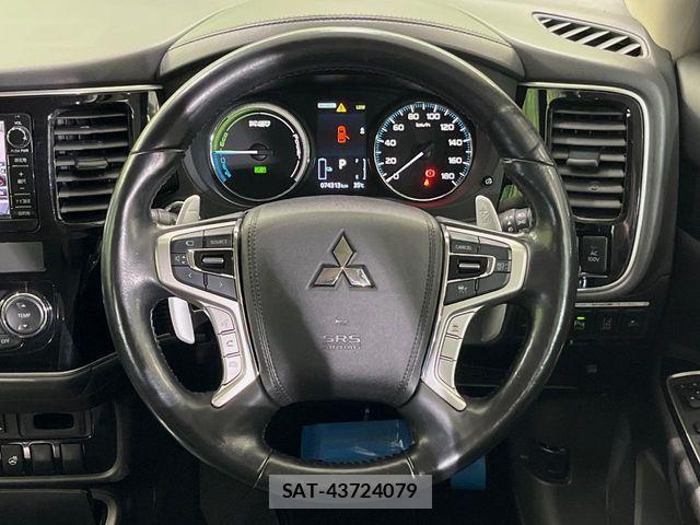 Mitsubishi OUTLANDER PHEV 2016-06 8246292-10