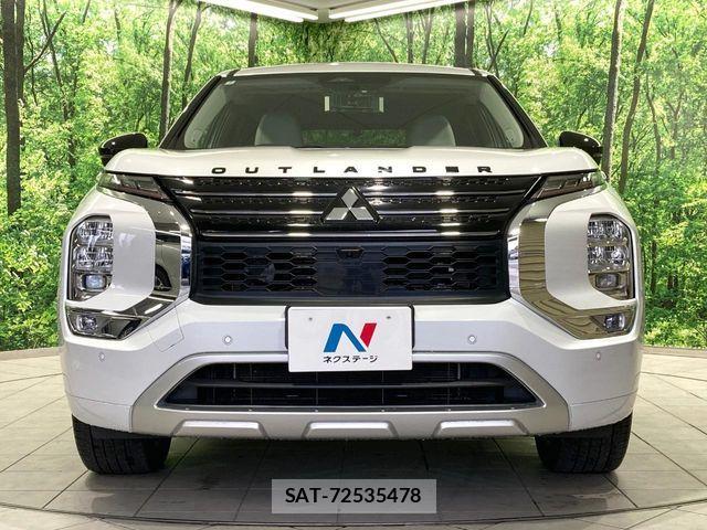 Mitsubishi OUTLANDER PHEV 2022-07 8246288-13