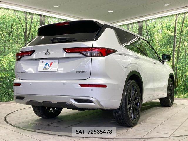 Mitsubishi OUTLANDER PHEV 2022-07 8246288-16