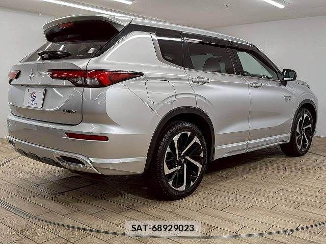 Mitsubishi OUTLANDER PHEV 2022-02 8246291-16