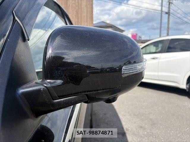 Mitsubishi OUTLANDER PHEV 2016-04 8246293-26