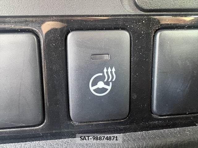 Mitsubishi OUTLANDER PHEV 2016-04 8246293-7