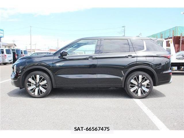 Mitsubishi OUTLANDER PHEV 2024-10 8246286-10