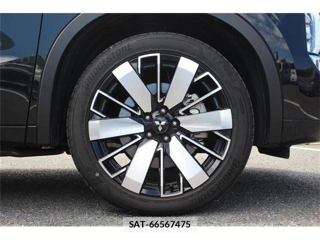 Mitsubishi OUTLANDER PHEV 2024-10 8246286-11