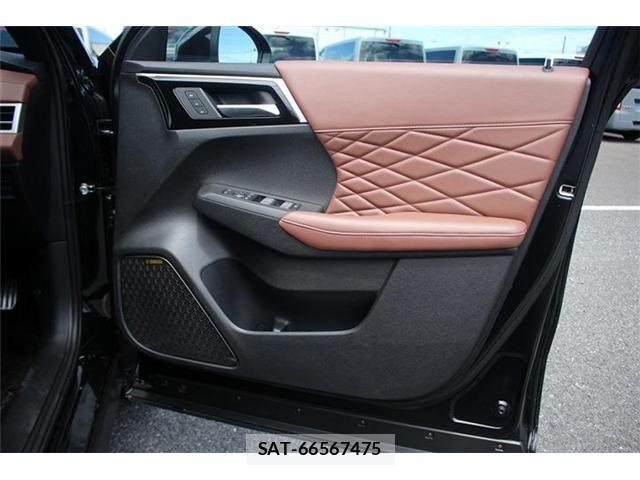 Mitsubishi OUTLANDER PHEV 2024-10 8246286-17
