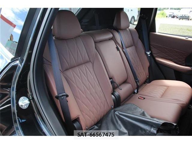 Mitsubishi OUTLANDER PHEV 2024-10 8246286-19