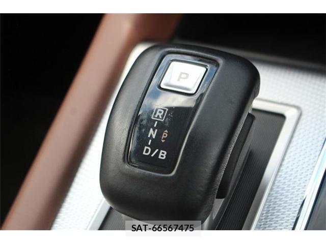 Mitsubishi OUTLANDER PHEV 2024-10 8246286-22