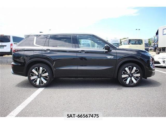 Mitsubishi OUTLANDER PHEV 2024-10 8246286-8