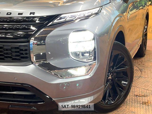 Mitsubishi OUTLANDER PHEV 2023-07 8246287-11