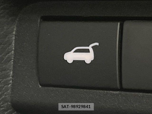 Mitsubishi OUTLANDER PHEV 2023-07 8246287-6