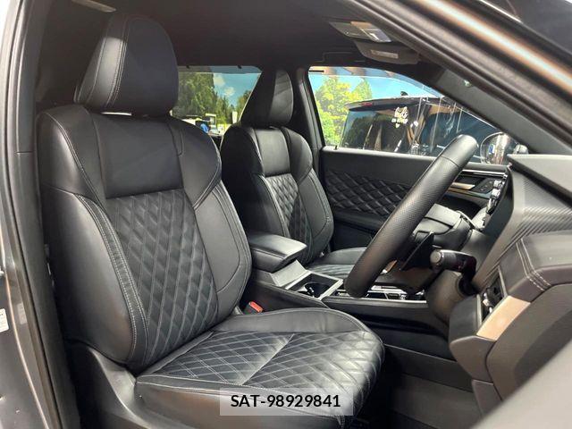 Mitsubishi OUTLANDER PHEV 2023-07 8246287-7